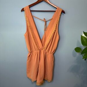✨3/$20✨ ILLA ILLA Orange Romper Sleeveless With Lace Detail. Size Small